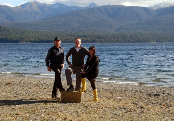 Paul, Johan and Joyca with a trap on  Lake Te Anau.